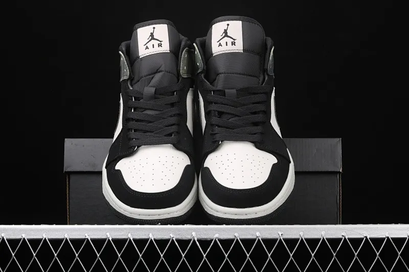 All Categories Air Jordan Jordan Series Basketball Shoes Air Jordan 1 Mid Air Jordan 1 Mid AJ1 Joe 1 Camouflage Green China Series Basketball Shoes CW5490-001